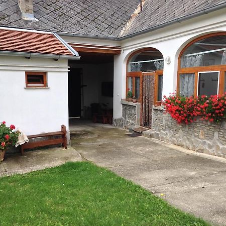 Petra Apartmanok Velem Dış mekan fotoğraf